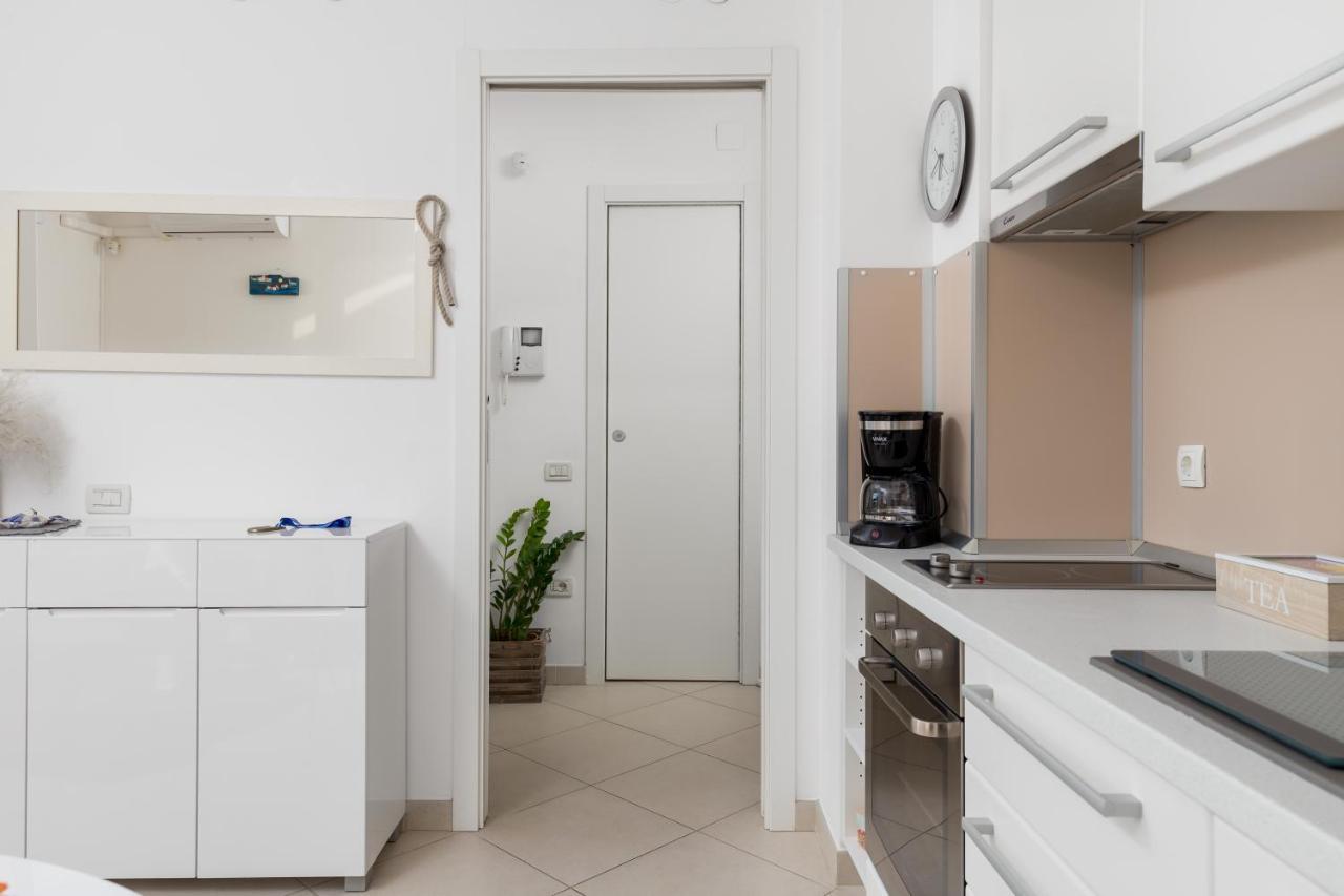 Maja With Free Private Parking And Lovely Sea View Terrace *