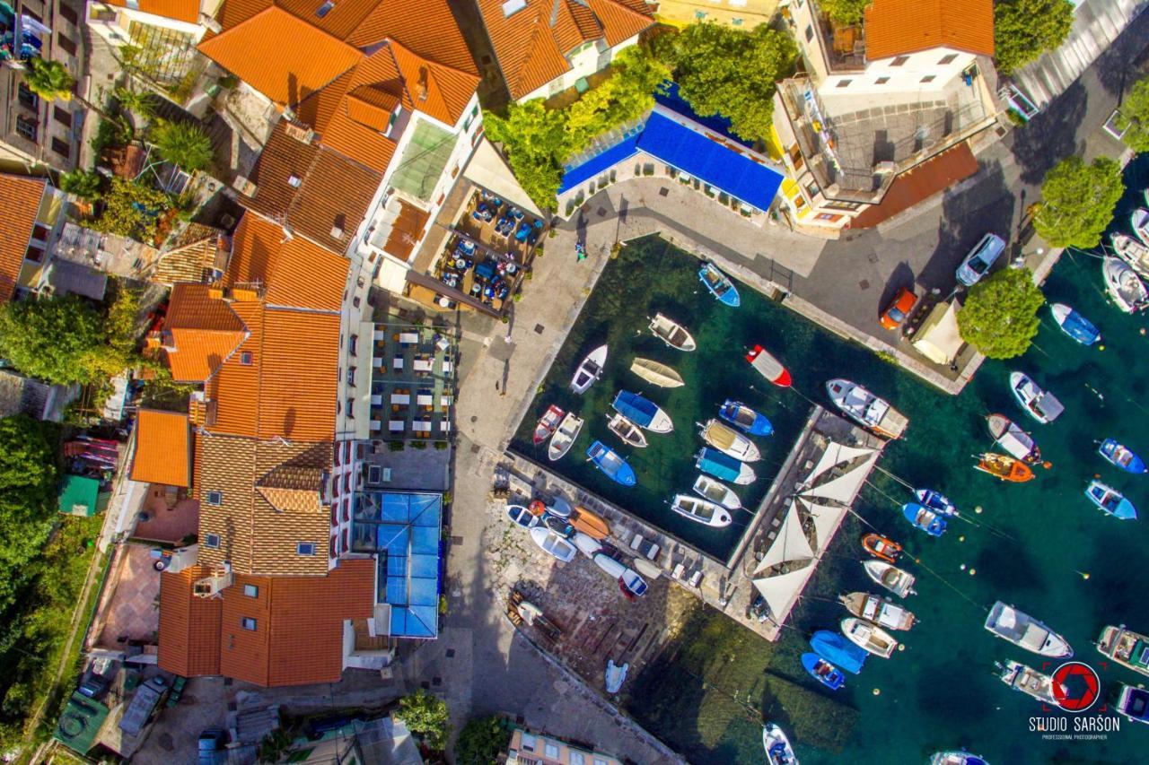 Maja With Free Private Parking And Lovely Sea View Terrace Apartment *