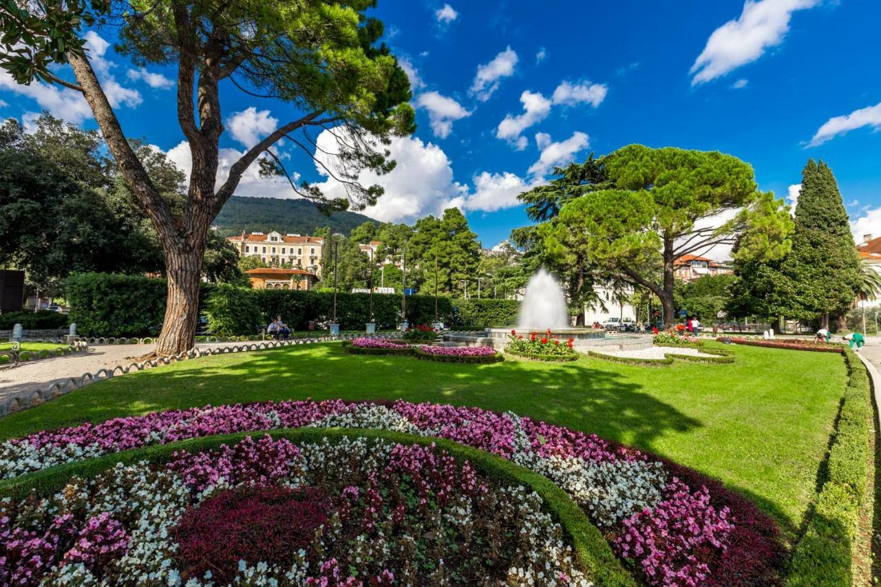 Maja With Free Private Parking And Lovely Sea View Terrace Opatija